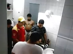 Досить коледж дівчина Felony готова до безладдя