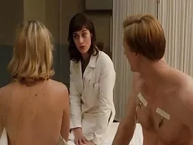 Дві сексуальних одержимі сестри лизати один одного лесбійські кунту